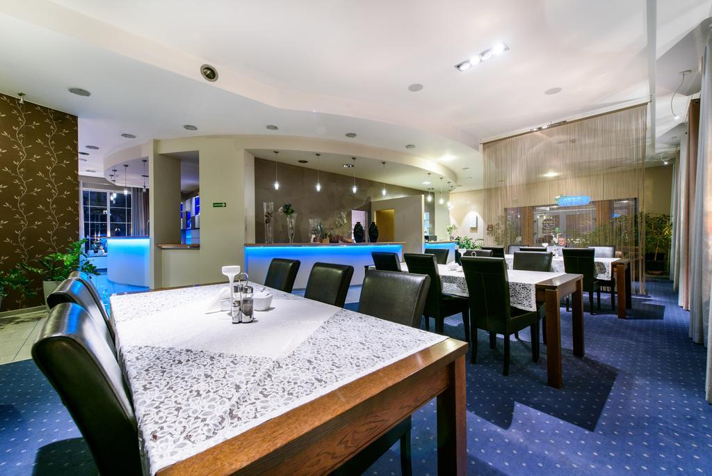 טרזבניצה Hotel Nowy Dwor מראה חיצוני תמונה