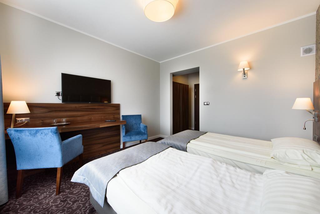 טרזבניצה Hotel Nowy Dwor מראה חיצוני תמונה