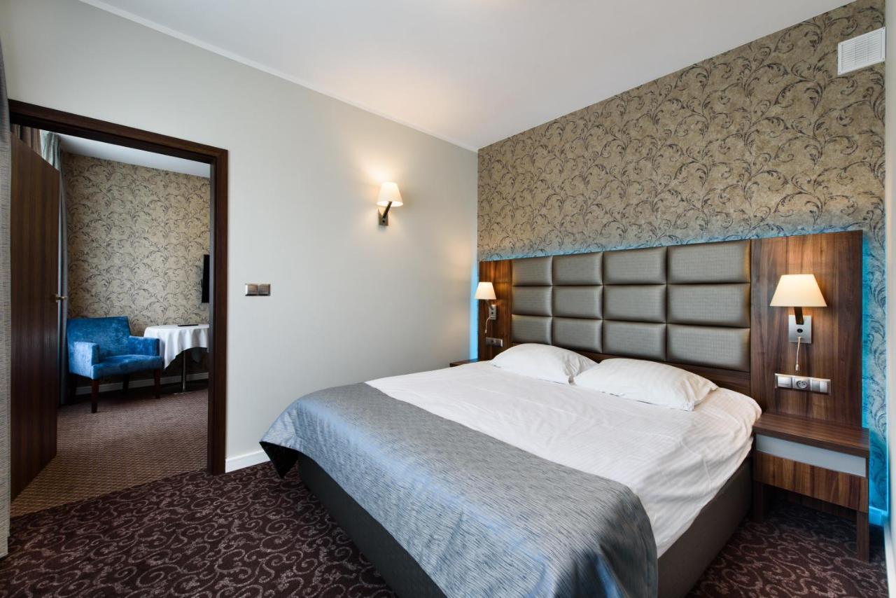 טרזבניצה Hotel Nowy Dwor מראה חיצוני תמונה