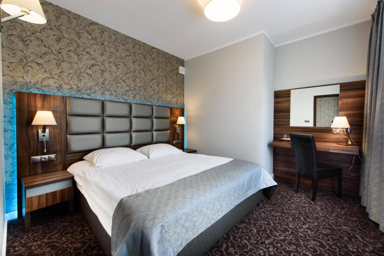 טרזבניצה Hotel Nowy Dwor מראה חיצוני תמונה